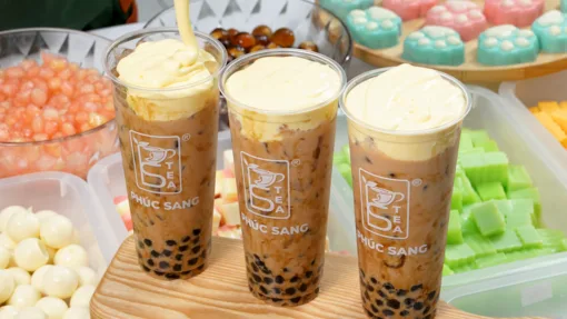 Hoàn thiện ly trà sữa topping trong bài học quay sẵn